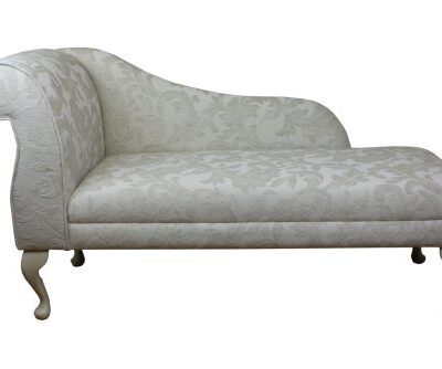 beautiful 52 Beautiful 52&#8243; Chaise longue in a floral ivory / cream jaquard chenille Beautiful 52 Chaise longue in a floral ivory cream jaquard chenille 0 400x334